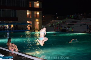 foto vijest-aqua nocno kupanje (7)