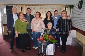baka stoja vuckovic proslavila 90 rodjendan (4)