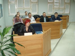 ald prijedor-posjeta mladih lokalnom parlamentu (2)
