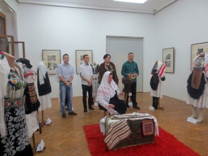 srna-muzej kozare-izlozba narodnih nosnji (1)