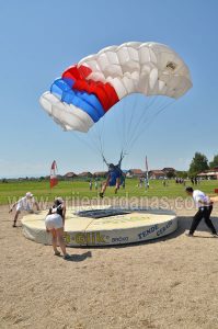 petrovdanski padobranski kup 2016-prvi dan (6)