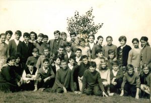 busnovi-maturanti 1966