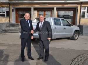 Ministarstvo saobraćaja i veza RS poklonilo terensko vozilo Gradskoj upravi Prijedor – FOTO