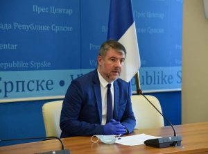 Ministar Šeranić: Obavezno nošenje maski i rukavica na prodajnim mjestima i u zajednici – VIDEO