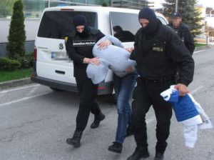 Na Međunarodnom aerodromu Tuzla uhapšeno lice koje Policijska uprava Prijedor potražuje zbog paljevine