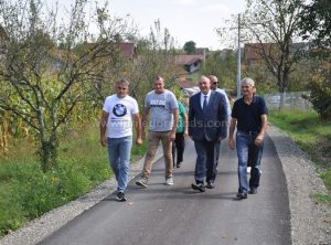 Prijedor: Zajedničkim snagama mještana i Gradske uprave do asfalta u Gornjim Orlovcima – FOTO