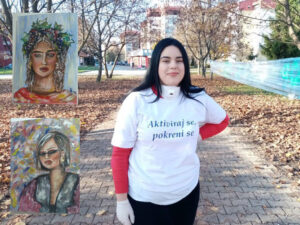 Slike iz mašte prenosi na papir: Mlada slikarka iz Prijedora kistom oživljava ljepotu i raskoš žena iz bajki – FOTO