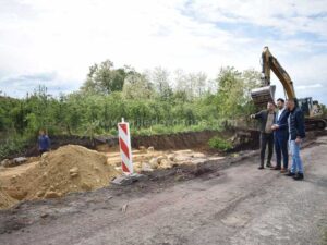 Gradonačelnik Prijedora u obilasku radova na uređenju ulice u Industrijskoj zoni Celpak – FOTO/VIDEO