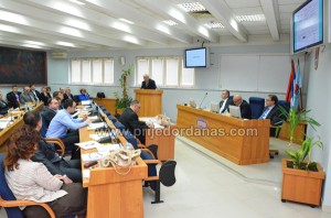 PRIJEDOR-VODOSNABDJEVANJE I KANALIZACIJA: UČEŠĆE GRAĐANA OSTAJE 900 KM PO DOMAĆINSTVU