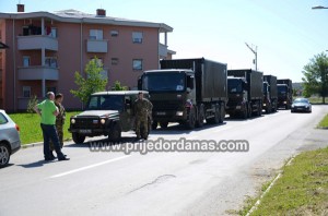 HVALA SLOVENCI: U PRIJEDOR STIGLO PET PUNIH KAMIONA POMOĆI – FOTO