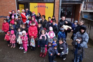 ANEMONA PRIJEDOR: POTREBNA POMOĆ OKO PRIKUPLJANJA NOVOGODIŠNJIH PAKETIĆA