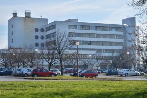 BOLNICA „DR MLADEN STOJANOVIĆ“: SMANJENJEM PLATA DO POLA MILIONA MARAKA UŠTEDE