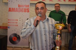 ODRŽANA „LAŽIJADA“ U OMARSKOJ: MIRKO POPOVIĆ PONOVO BEZ PREMCA – FOTO