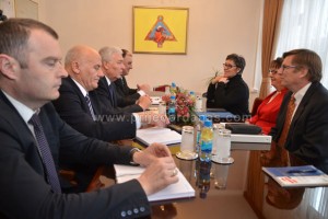 SASTANAK PAVIĆ-KORMAK: SAGLASNI O REFERENDUMU, BEZ SAGLASNOSTI O NAZIVU JEZIKA – FOTO