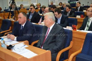 MARKO PAVIĆ SE POVLAČI: PRIJEDOR DOBIJA NOVOG GRADONAČELNIKA – VIDEO