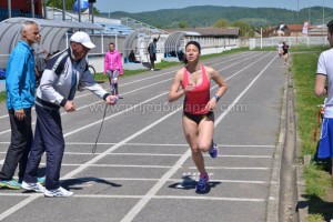 MALE OLIMPIJSKE IGRE: ODRŽANO TAKMIČENJE U ATLETICI ZA OSNOVCE I SREDNJOŠKOLCE – FOTO