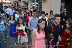 maturanti osnovci-branko copic-mladen stojanovic-petar petrovic njegos (1)