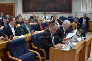 skupstina grada 25maj-sds napustio sjednicu (1)