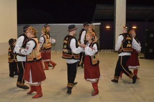 vece folklora-kulturno ljeto prijedor 2016 (12)