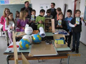 fond-bosnjaci-oprema-za-prijedorske-skole-2