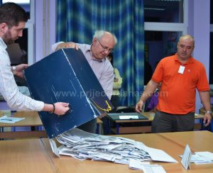 izbori-2016-glasanje-16