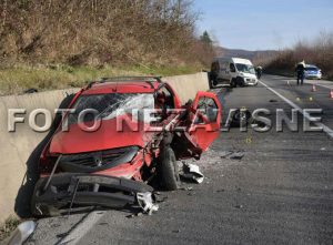 nezavisne-sudar-kombi-dacia-6