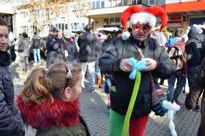 novogodisnja-bajka-kicenje-jelke-nastupi-skolaraca-9