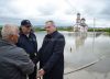 “KAKO JE BILO, DOBRO JE”: PREMIJER OBIŠAO POPLAVLJENA PODRUČJA U PRIJEDORU – VIDEO