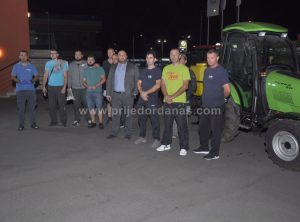 Prijedorski voćari ponovo u akciji dezinfekcije javnih površina i saobraćajnica na području grada – FOTO