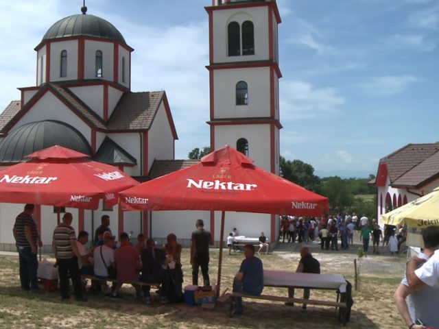 Život