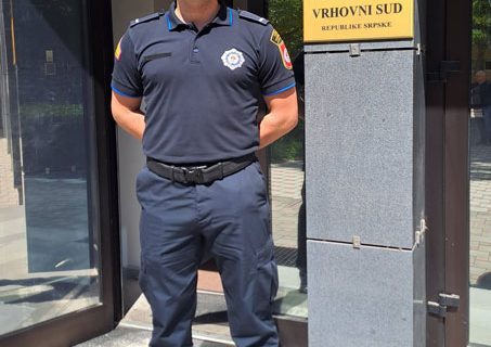 Mladi